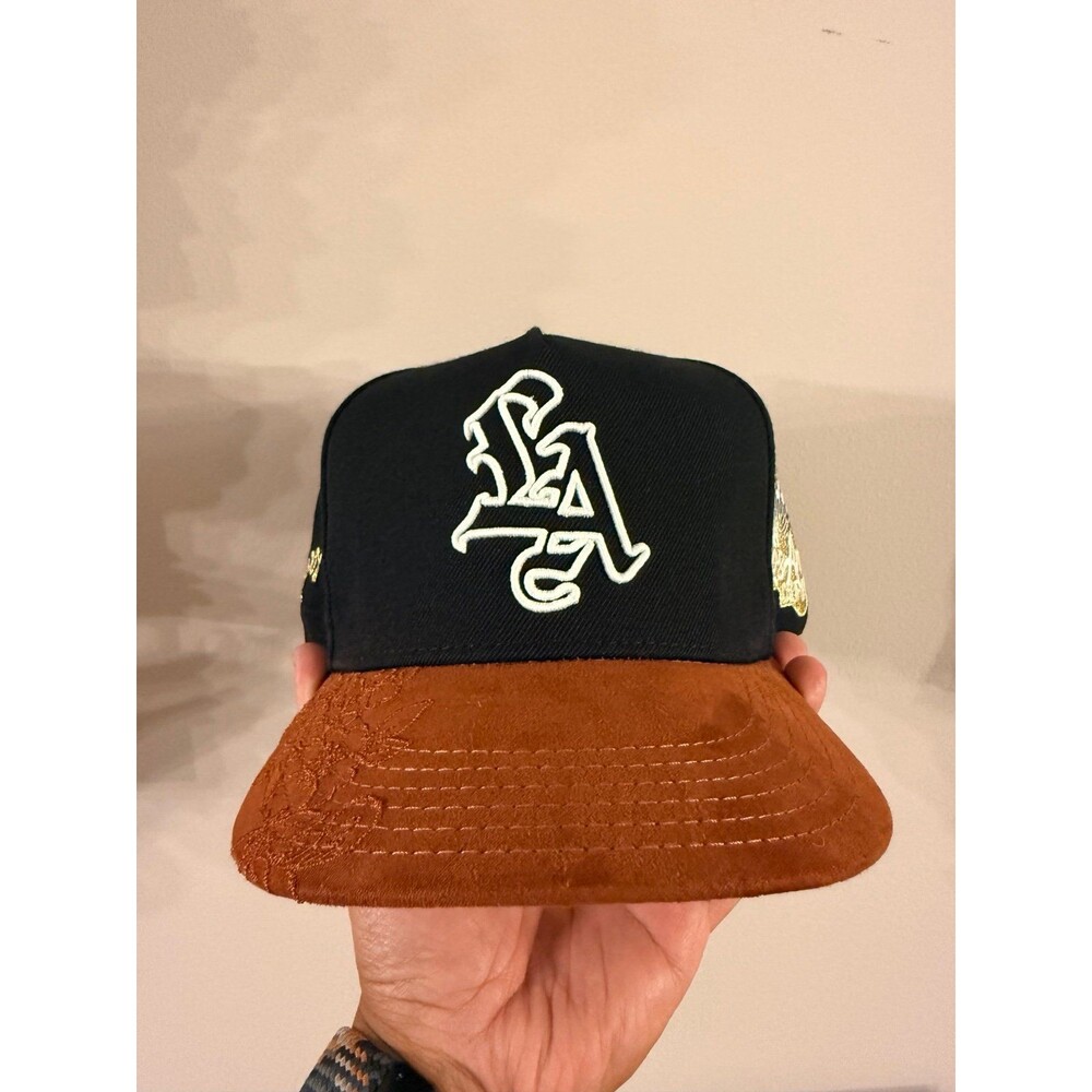 Dvniel Luu Snapback LA Limited Edition NWT Satin Lined Hidden Pockets